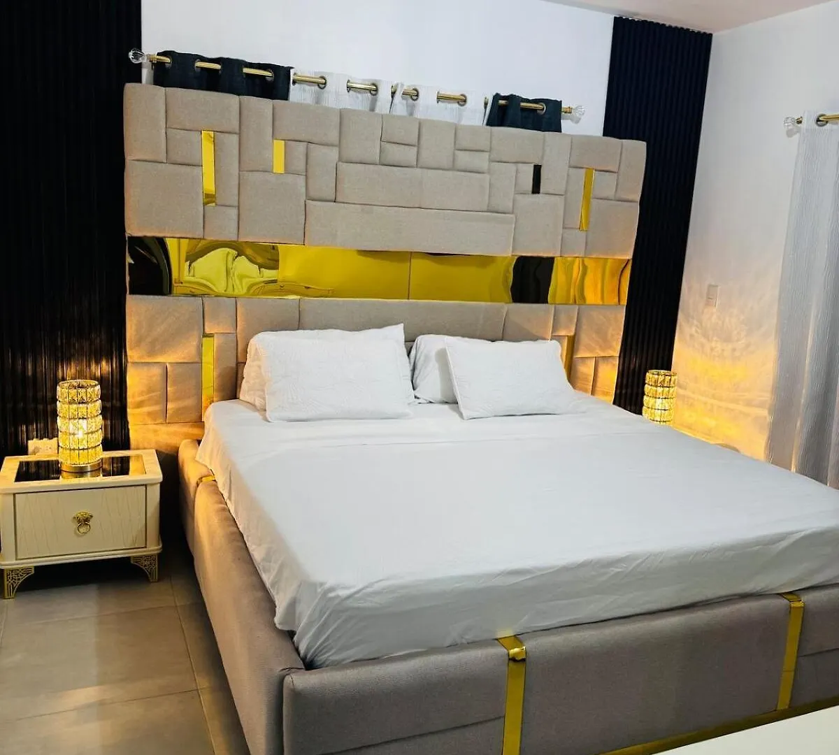 Beautiful And Luxury Apartment